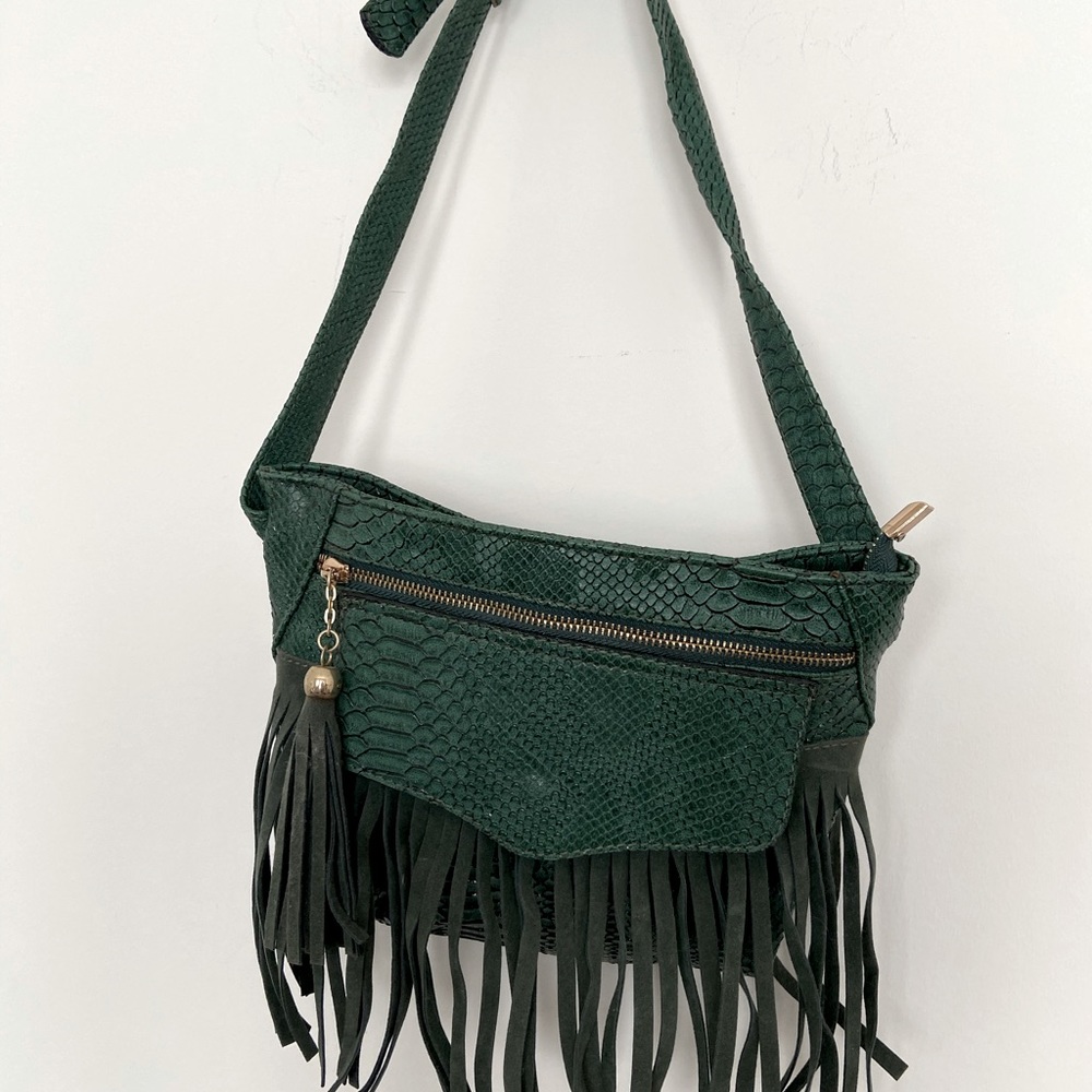 Fringed crossbody/fannypack